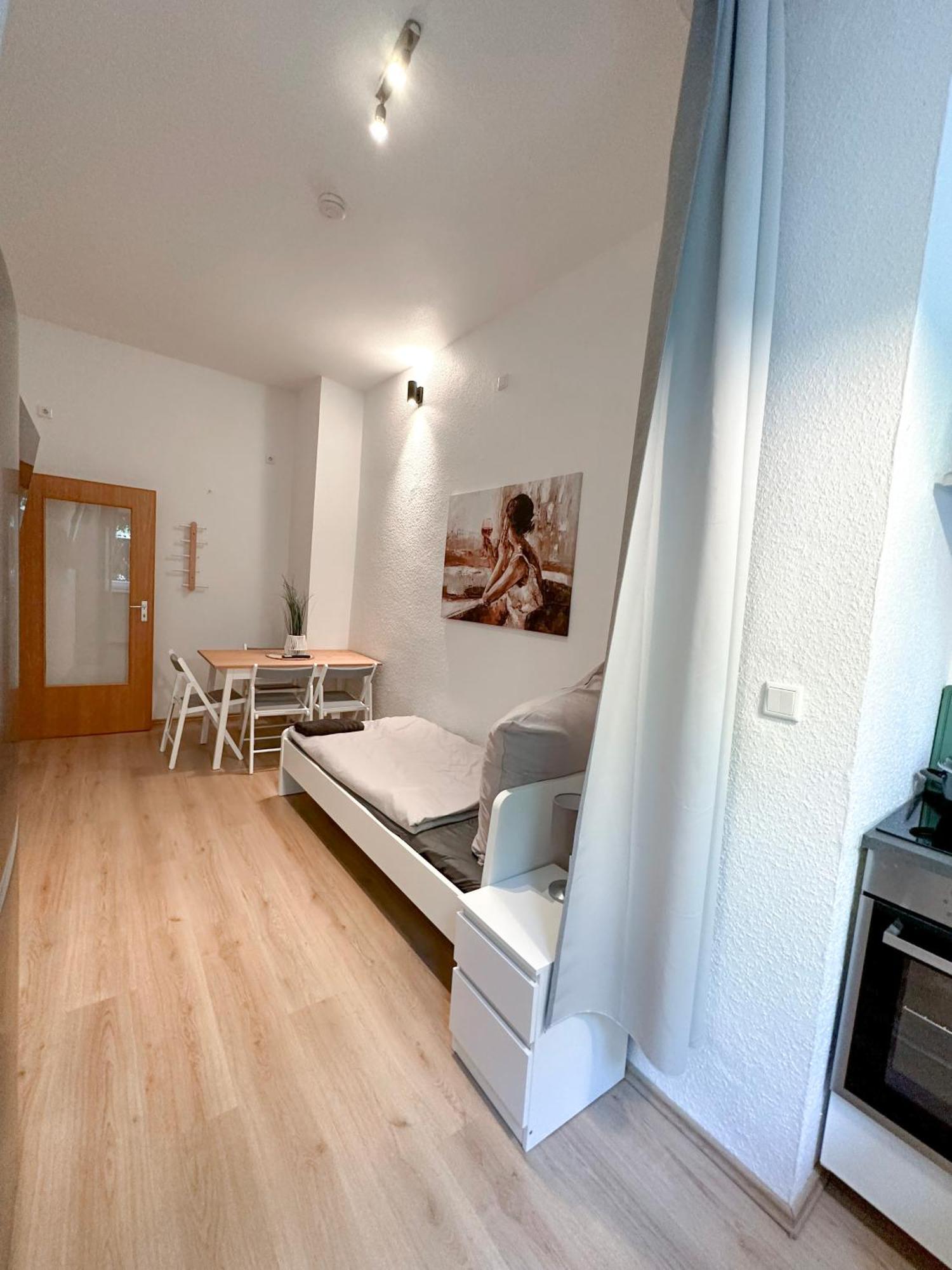 Mit Grosser Kueche, 4 Personen Apartment Essen
